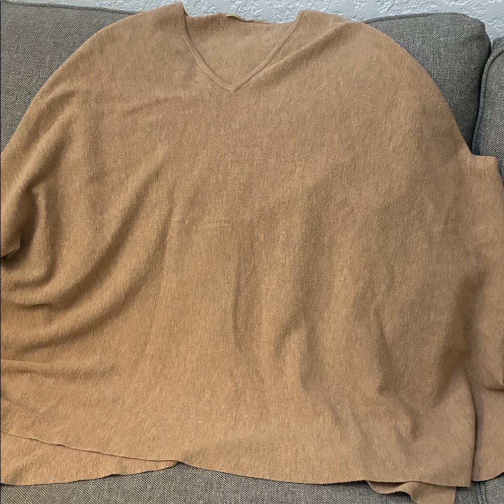 Max Studio women’s  V-Neck poncho Sweater in Camel